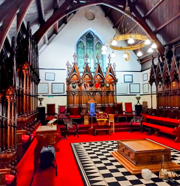 Canterbury Pews